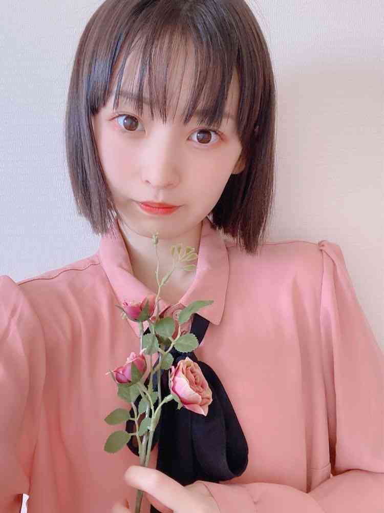 NGT48荻野由佳　“アベノマスク”に「給食マスクを思い出す」　フォロワーは「小顔やなぁ」