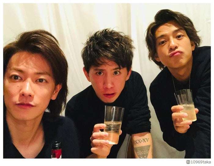 ワンオクTaka＆佐藤健、三浦翔平結婚式で涙　3人での“手つなぎ”中座を明かす - モデルプレス