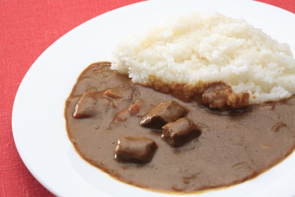 大阪府と東京都の『カレーライスの違い』に驚き　牛肉か豚肉かが最大の違い｜ニフティニュース