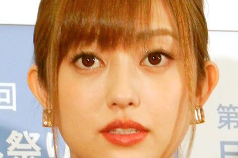 菊地亜美　自身プロデュースのアクセサリーブランド発進「ようやく形に」 | 東スポのニュースに関するニュースを掲載