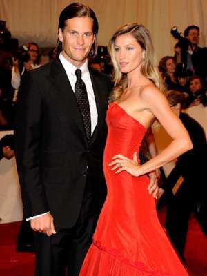 NFLのスーパースター、ゴルフ中にパンツのお尻部分が真っ二つに裂ける