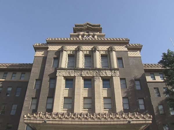 1年近く「辞めちまえ」と叱責…パワハラ繰り返して後輩職員が自殺 市職員に“停職3か月”の処分