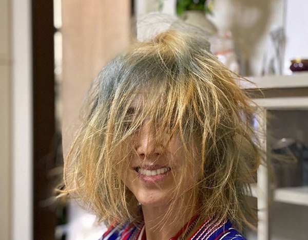 熊谷真実が美容院行けずにほうきのような髪型に