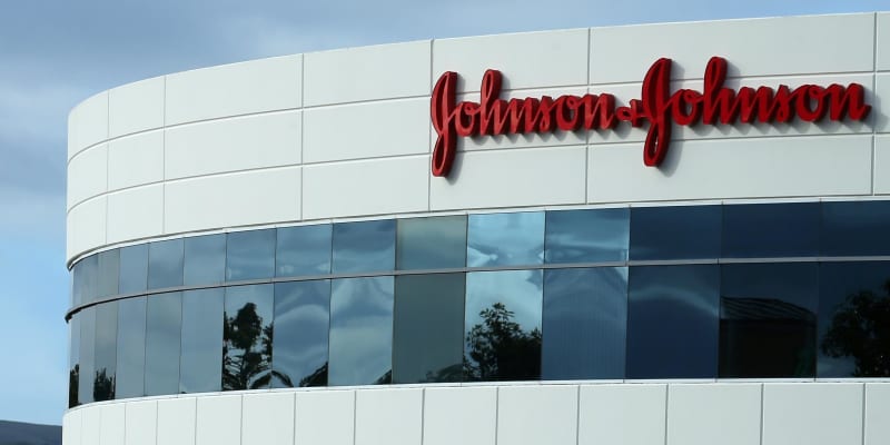 ジョンソン・エンド・ジョンソン（J＆J）、美白製品の販売中止　「白い肌を推奨している」と批判