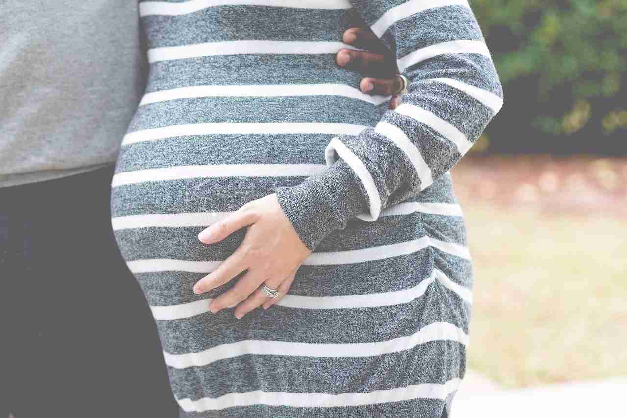 妊娠に気付かず自宅のトイレで出産した女性、妊娠検査薬を3度試すも陰性だった | リアルライブ