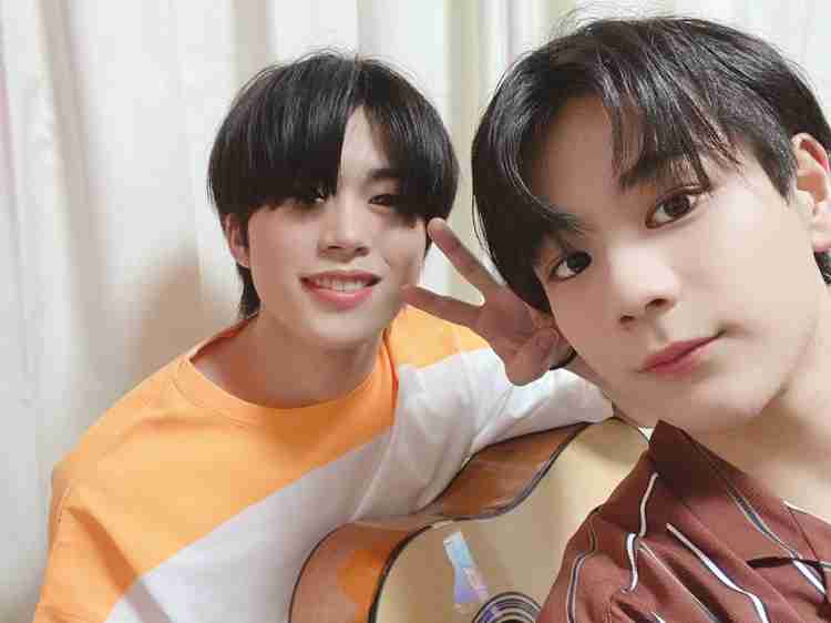 JO1なかよしショットグラビア「寝る前に必ずする事は？」｜NEWSポストセブン