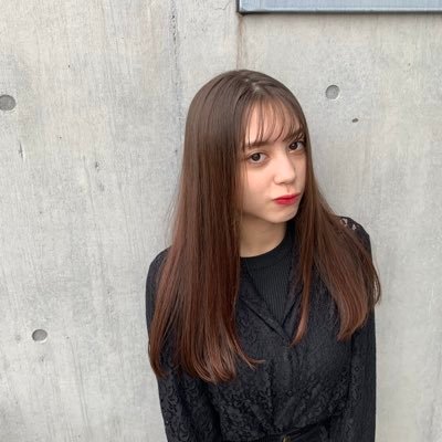 三吉彩花なぜモテるのか？幼少期から受けてきた美の英才教育