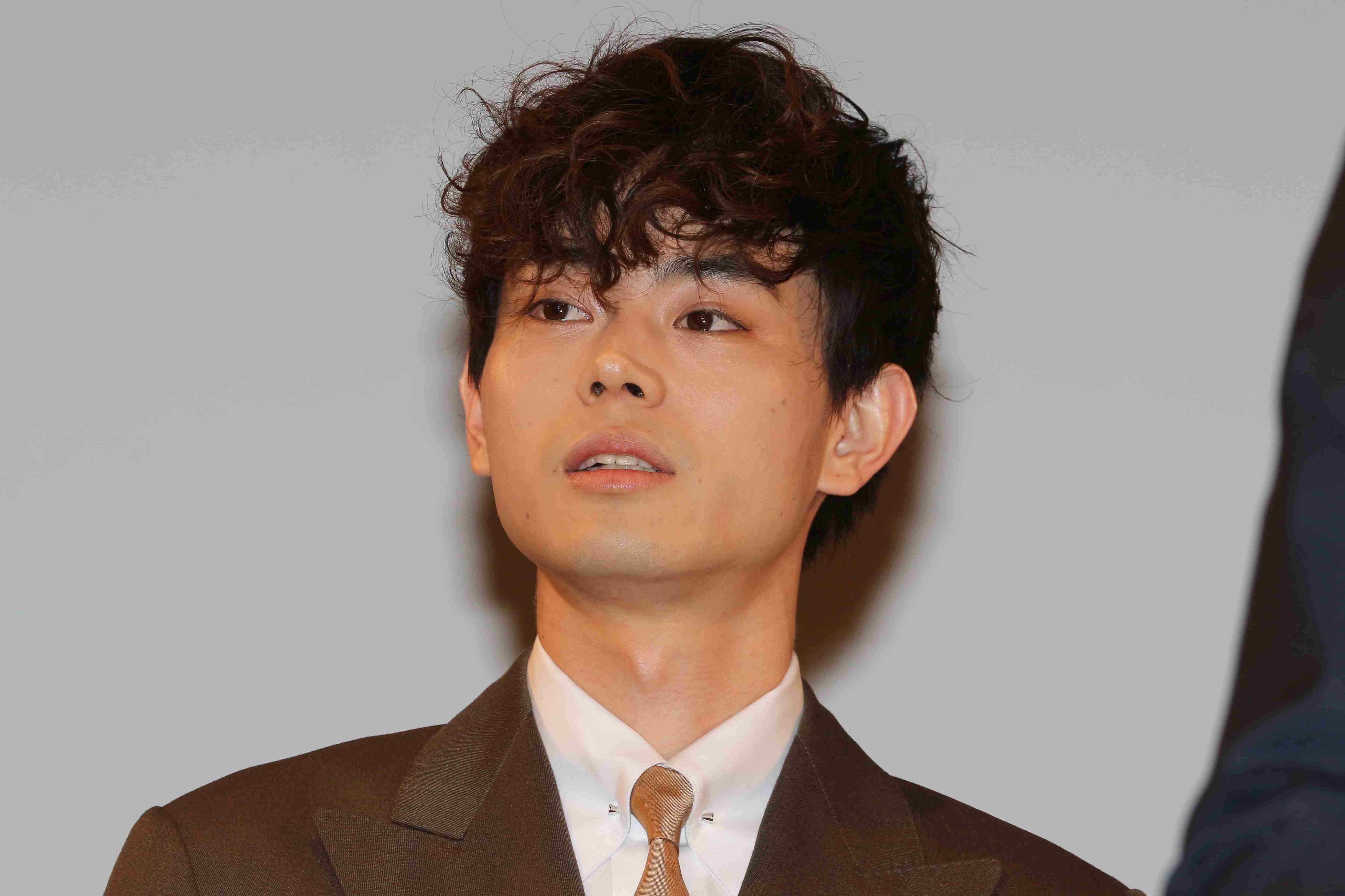 菅田将暉、休業要請解除ステップ2後の都内の様子に驚愕　109には行列も – ニュースサイトしらべぇ