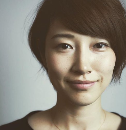 元バレー代表・狩野舞子、鮮やかな夏メイクに「別人みたい」「大人の色気」ファンもうっとり
