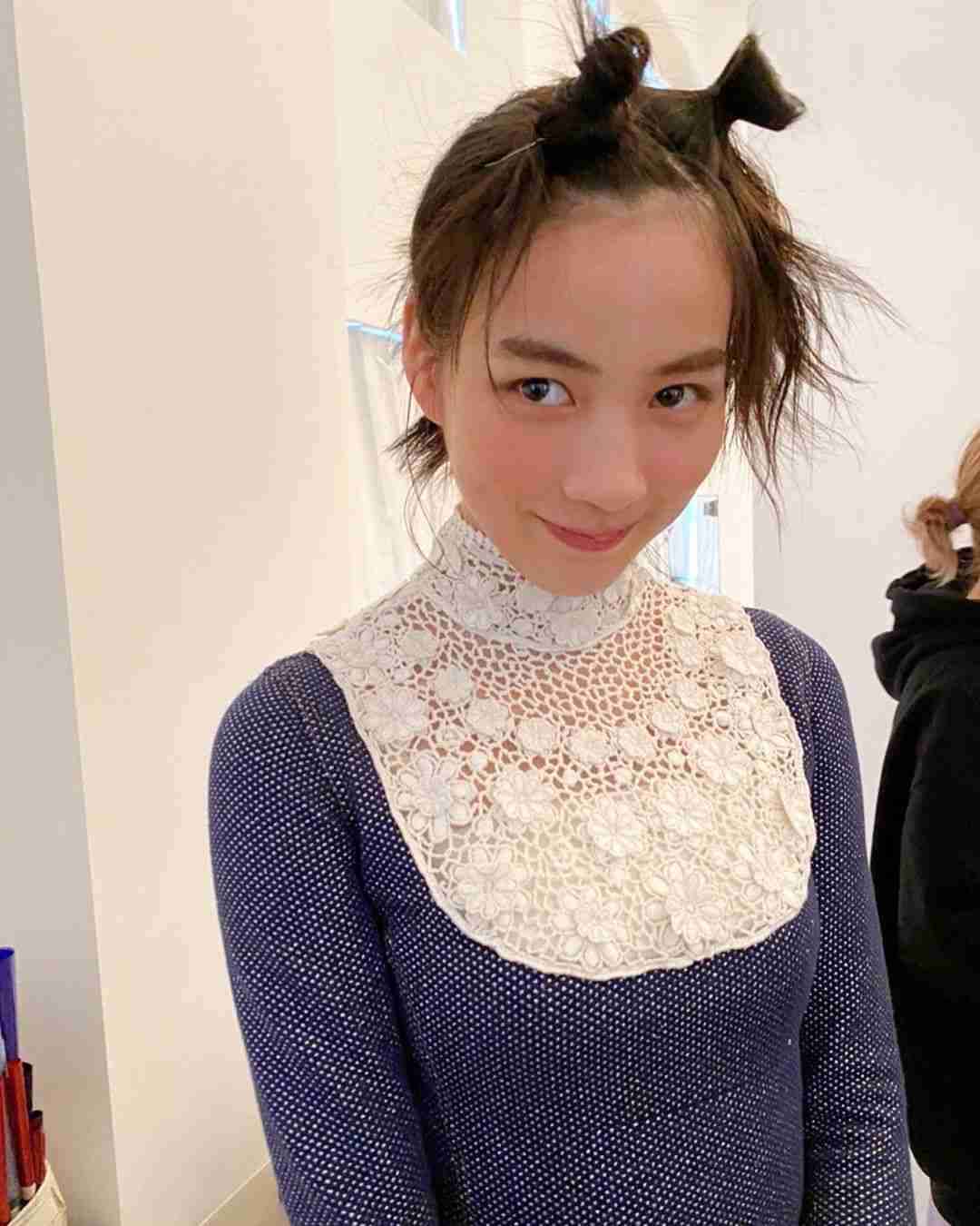 のん、タイトドレスで美ボディラインあらわ「ウットリするほど綺麗」「まるで絵画のような美しさ」
