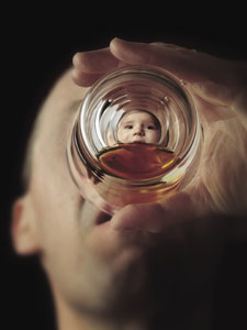 遺伝子が教えるアルコール依存症のリスク | 日経サイエンス