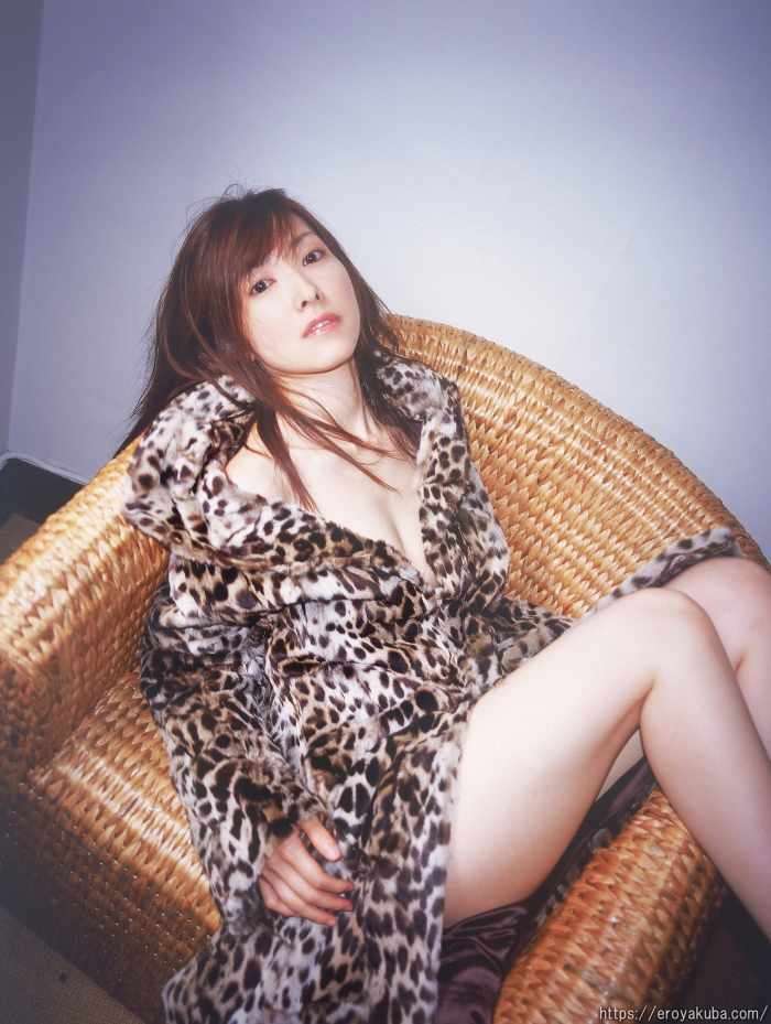 好きな芸能人や推しの恋愛、結婚についてどう感じますか？