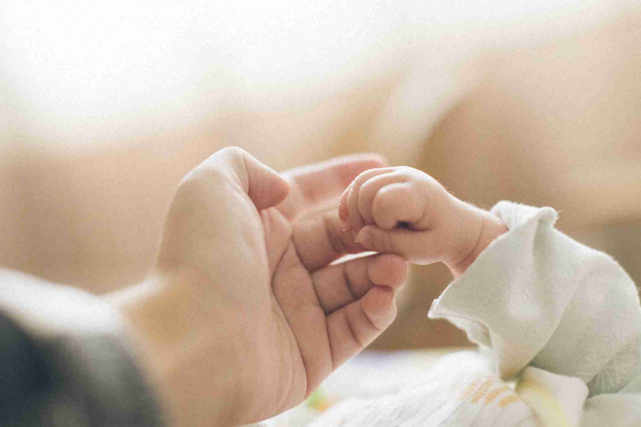 若者や子育ての支援少なく、進む少子化　「結婚、出産避ける状況続く」　出生率4連連続低下（毎日新聞） - Yahoo!ニュース