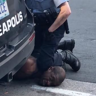 死亡したジョージ・フロイドさんに衝撃の事実発覚　前科5犯で新型コロナウイルスで陽性だった - NAVER まとめ