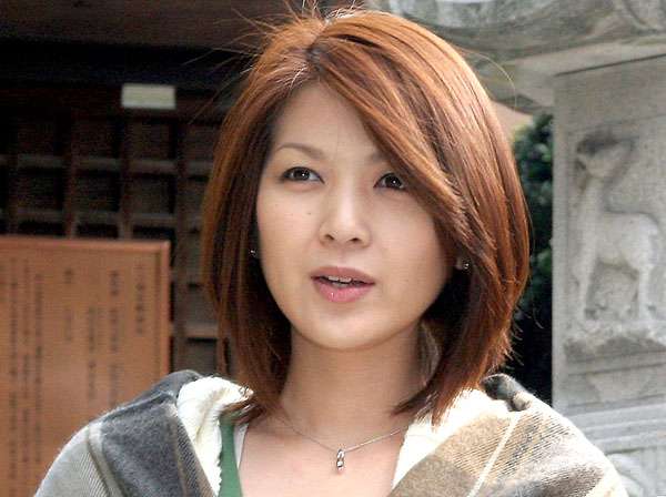 飯島直子の夫も…美人妻がいてもフツーの女と不倫する男心｜日刊ゲンダイDIGITAL