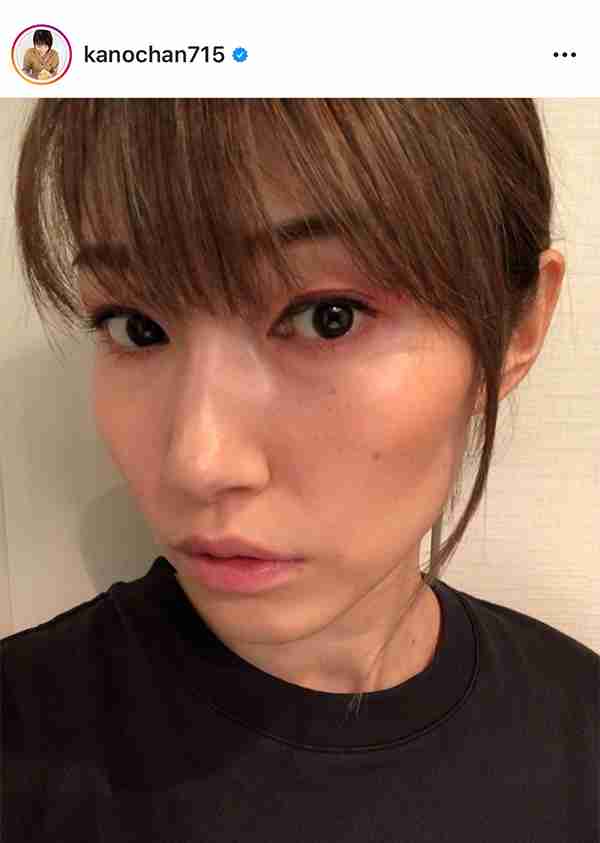 元バレー代表・狩野舞子、鮮やかな夏メイクに「別人みたい」「大人の色気」ファンもうっとり