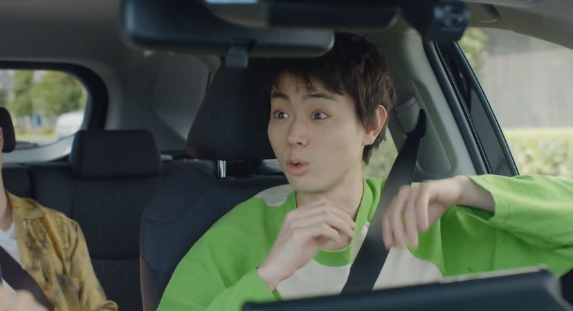 菅田将暉の“自動車CM“が大不評「危ないわ！」「あり得ない…」