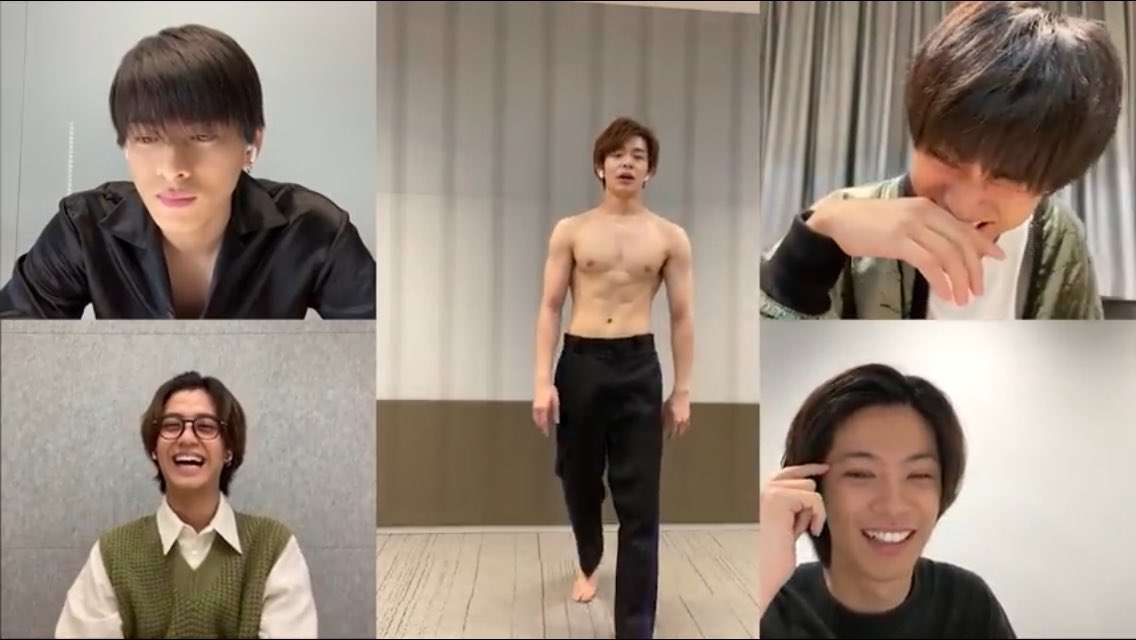 キンプリ岸優太、逆立ちTシャツでムキムキの美胸筋を披露