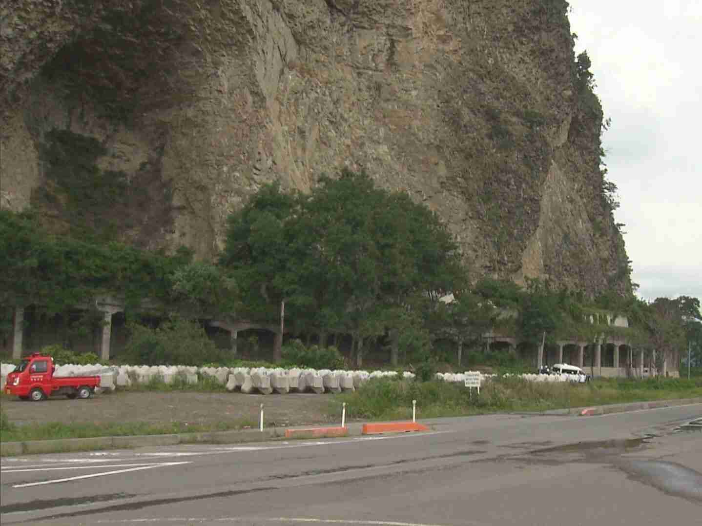 小学5年生の男の子が崖下で倒れているのを発見 死亡が確認 昨夜から行方不明 ガールズちゃんねる Girls Channel