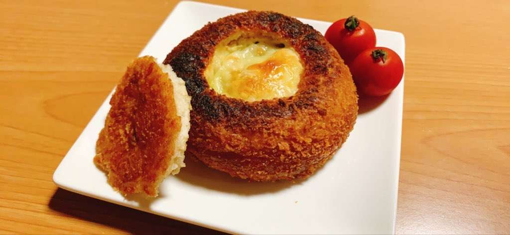 『セブンイレブン』のカレーパン、チーズと交えたら激ウマ　「悪魔的グルメ」