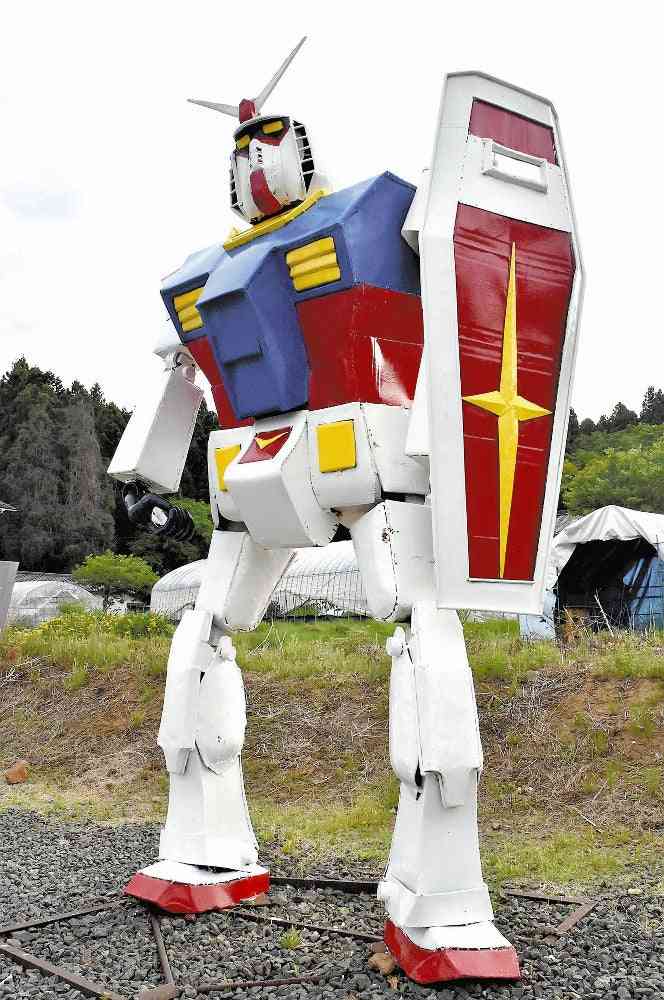 がに股の「へたれガンダム」、ビームライフル盗まれる