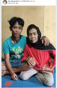 65歳の女性、養子にした24歳男性からプロポーズを受けて結婚（インドネシア）