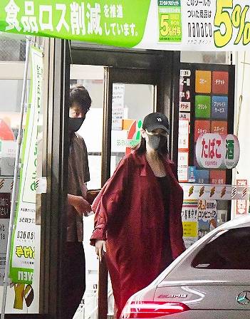 沈黙を続ける竹内涼真