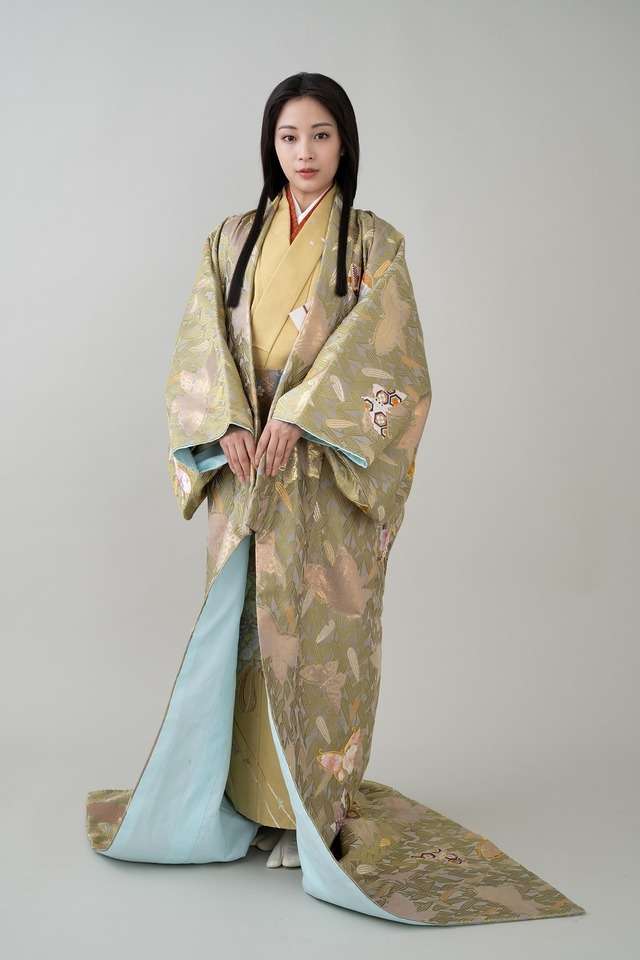センター分けが似合っている人の画像