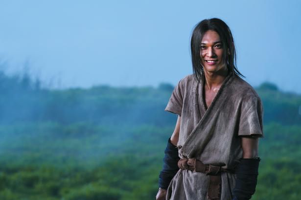 中村倫也、林遣都、吉沢亮、佐藤健「1人複数役」は演技派の証明！
