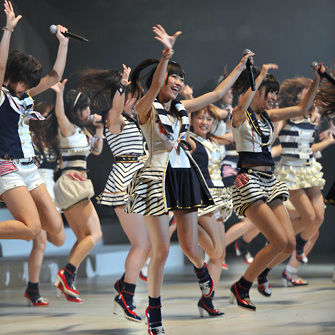 【AKB48】Everyday、カチューシャ衣裳・全員分パターン・ソロショット【エビカツ】 - NAVER まとめ