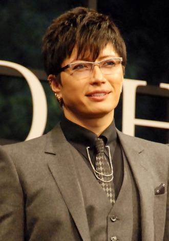 GACKTがパリのホテルで露骨な人種差別に遭う…フランス語で店員を追及