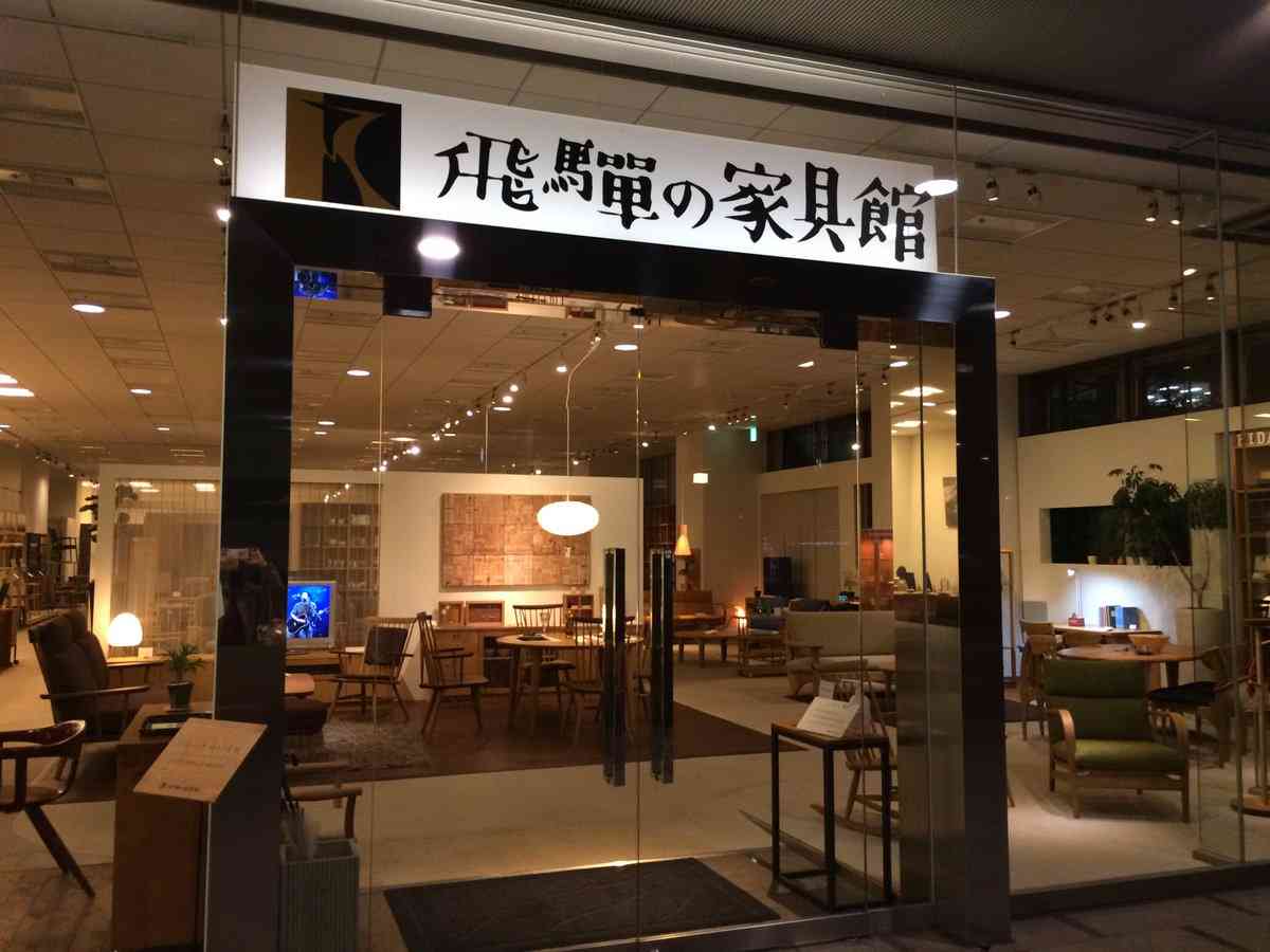 好きな芸能人や推しの恋愛、結婚についてどう感じますか？