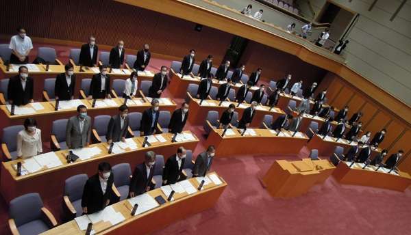 三重県議会　新型ウイルス　255億円補正案を可決　感染防止に 