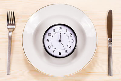 家の夜ご飯、何時から？