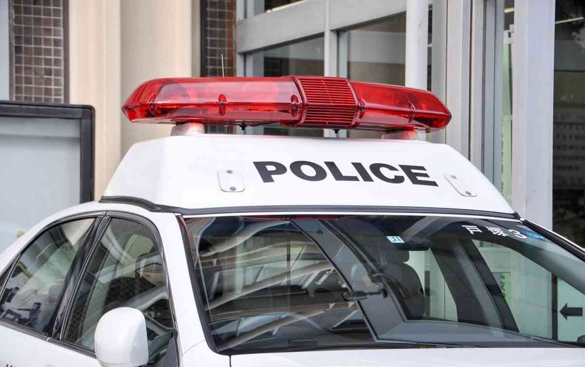 男児殴り、両目眼球にけが　母親の知人逮捕　「害及んだら追い詰める」と口止めも（カナロコ by 神奈川新聞） - Yahoo!ニュース