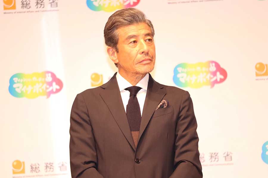 舘ひろしが石原プロ解散発表後、初の公の場　今後については「渡次第」「ゆっくり話し合って」 | ENCOUNT