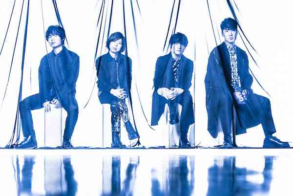     Official髭男dism｜ニューEP『HELLO EP』8月5日発売｜購入先着特典クリアファイル｜DVD付属形態はオンライン期間限定10%オフ - TOWER RECORDS ONLINE