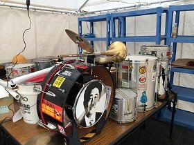 共産党、赤旗まつりで「安倍叩き」　首相顔写真入りドラムを叩く: J-CAST ニュース【全文表示】