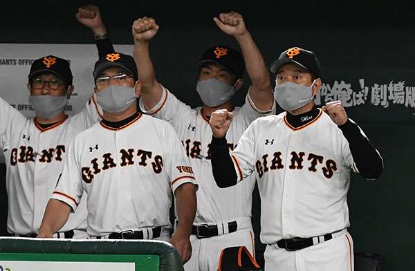 【プロ野球】巨人ベンチが導入した「ハラノマスク」 他球団にとっては情報半減？