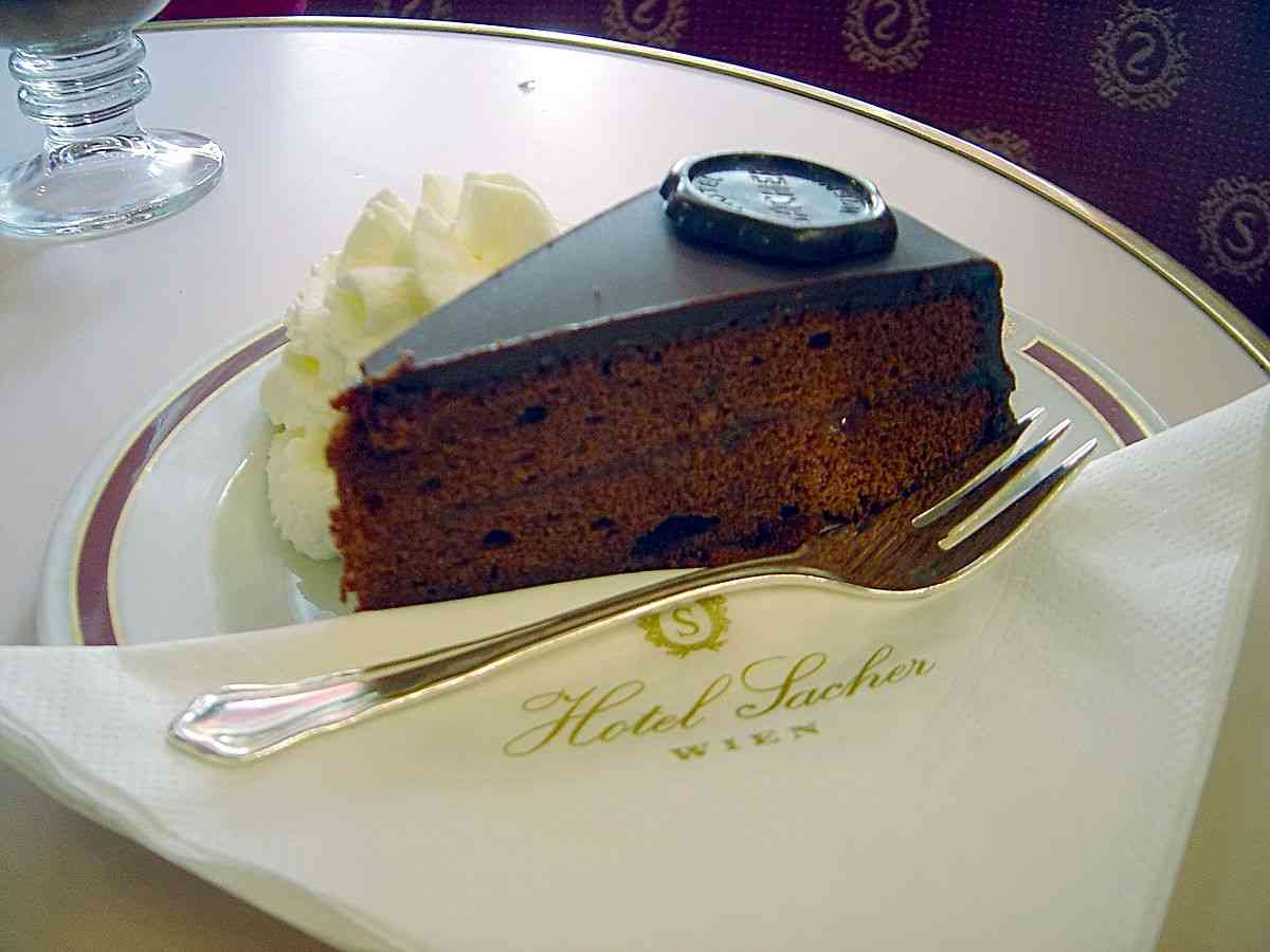 ザッハトルテ - Wikipedia