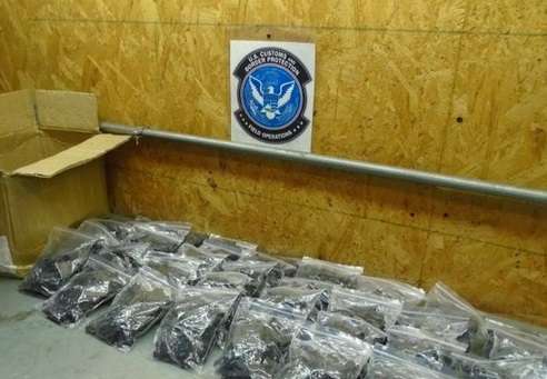 アメリカ税関、中国の荷物から大量の分解された銃・ドラッグを押収 ｜ もえるあじあ(･∀･)