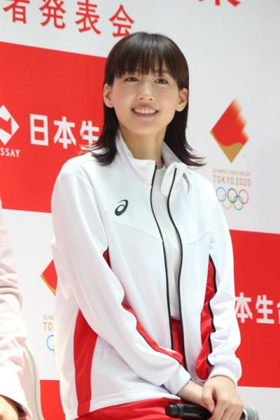 綾瀬はるか“交際報道”完全否定の裏で元カレ俳優との大型復縁決意!? (2020年7月15日) - エキサイトニュース