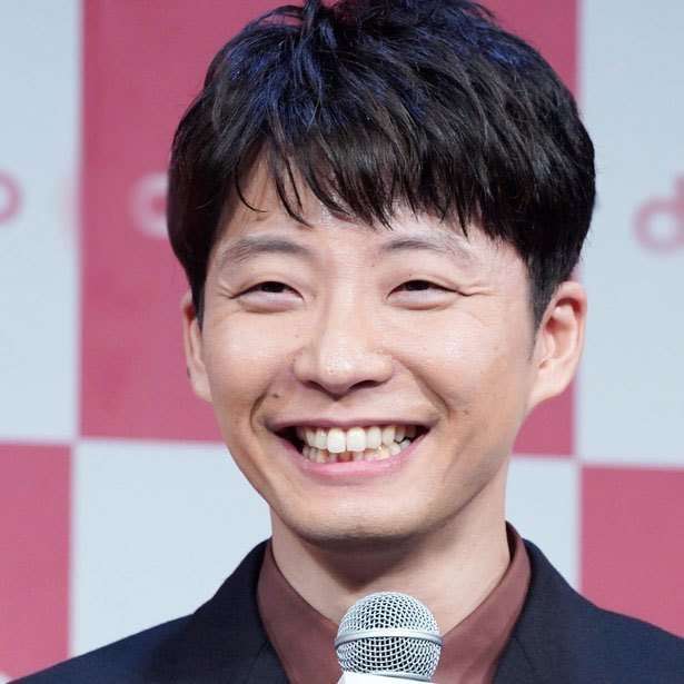 星野源、ドラマ「MIU404」×“どん兵衛”のまさかのコラボSHOTに反響「最高すぎ」「ナイスコラボ」  | 芸能ニュースならザテレビジョン