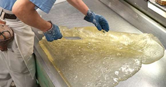 【意外な結末】名古屋の小さなアメ工房にベッカムの息子からオーダーが来た！ 依頼通りに製造して送ったところ…… | ロケットニュース24