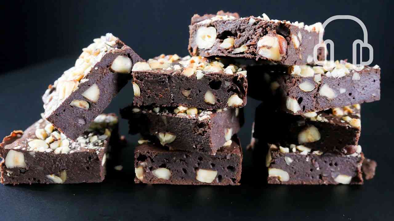 How to make Hazelnut Brownies　ヘーゼルナッツブラウニーの作り方 - YouTube