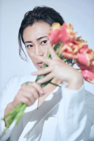 氷川きよし「写真集」4位 全459カットで“Kii”の魅力凝縮 表紙別カットを初公開