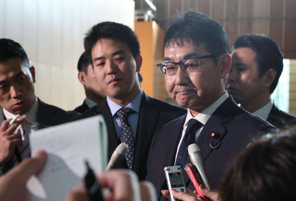 河井克行被告が亀井静香氏の秘書に300万円を提供　直撃に「何も言いたくない」〈週刊朝日〉（AERA dot.） - Yahoo!ニュース