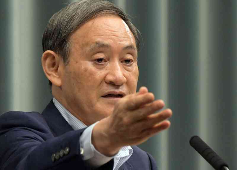少女像に「安倍首相ひざまずく像」　菅官房長官「日韓関係に決定的な影響与える」と批判（毎日新聞） - Yahoo!ニュース