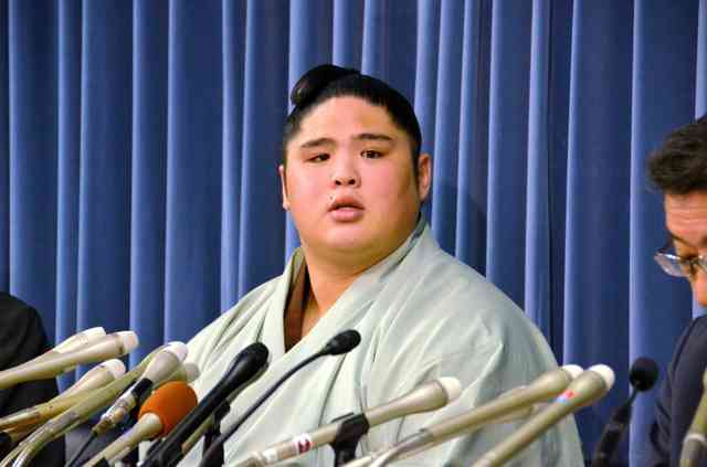 付け人への暴力、貴ノ富士が引退「協会に失望した」