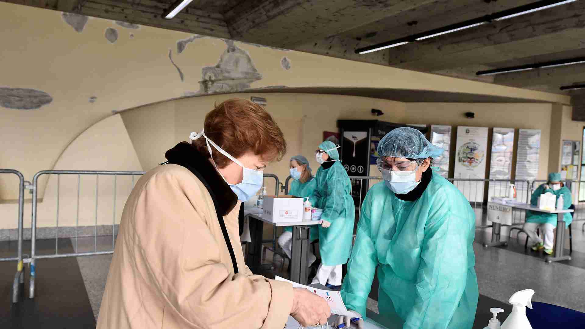 新型コロナ「人工呼吸器が足りない」「助けられない命に涙」医療崩壊に瀕するイタリアの医師の悲痛な叫び(木村正人) - 個人 - Yahoo!ニュース